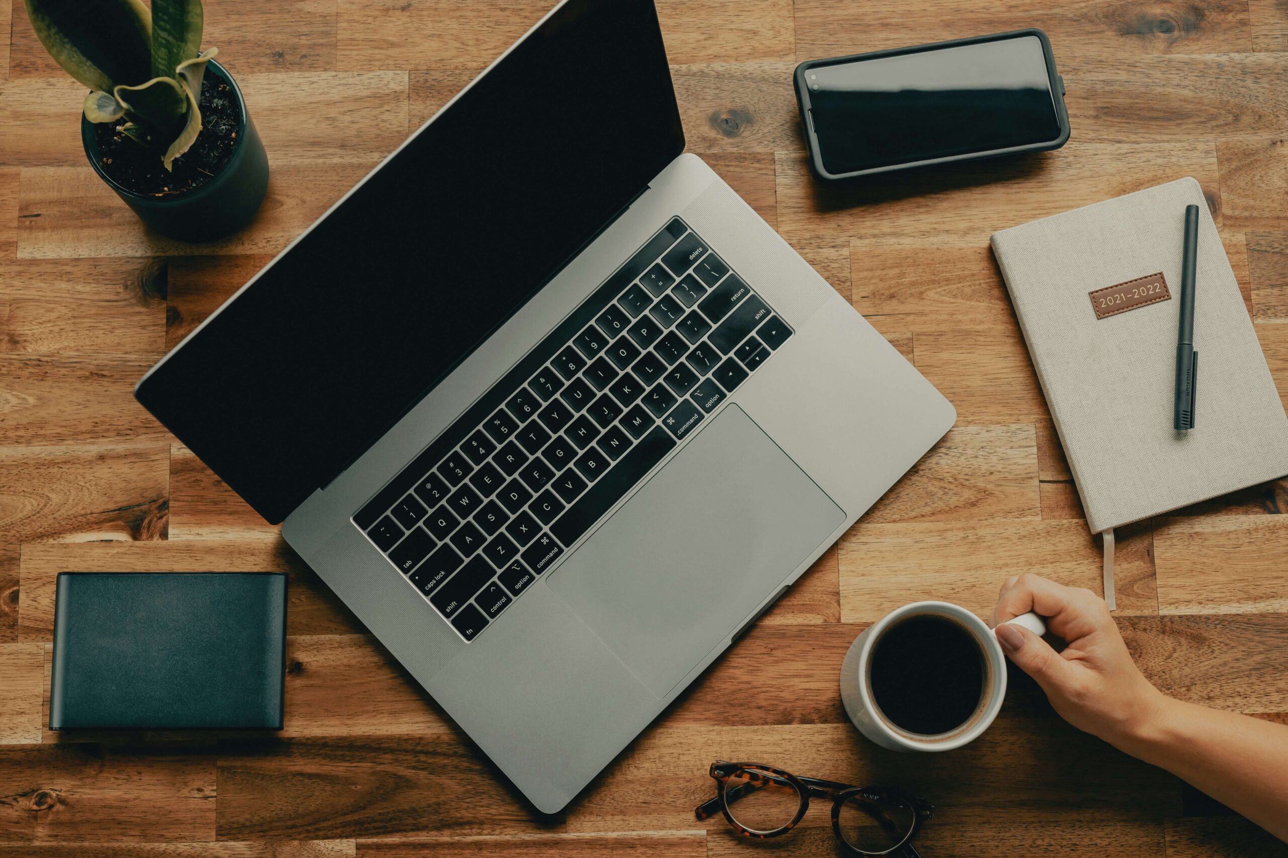 Productivity Hacks for 2025 1 minimalist and organized desk